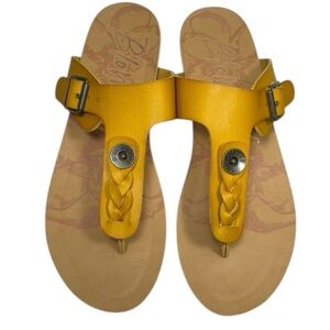 Blowfish Malibu Barro Yellow Faux Leather Thong Flip Flop Size 8
